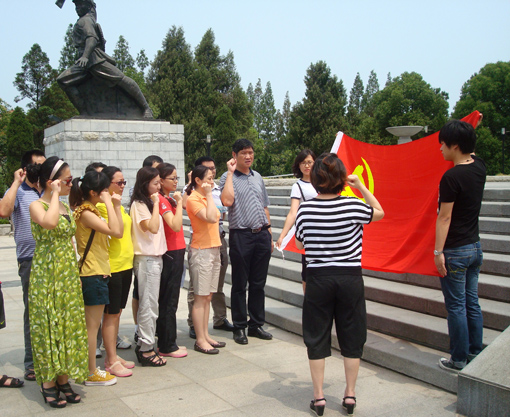 將軍故里慕英魂，野秀天臺(tái)搏激流——東信醫(yī)藥黨支部2012年端陽(yáng)“...