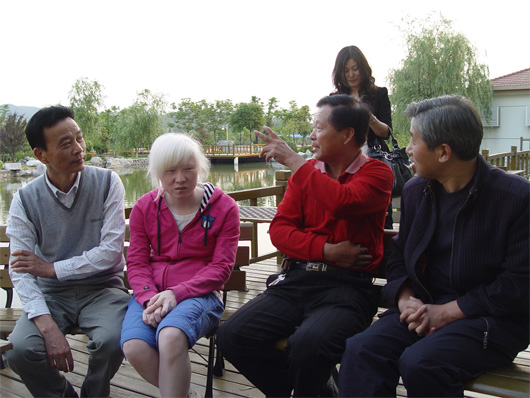 東信醫(yī)藥集團(tuán)、武漢市民盟聯(lián)合開展“送醫(yī)送藥”助殘活動